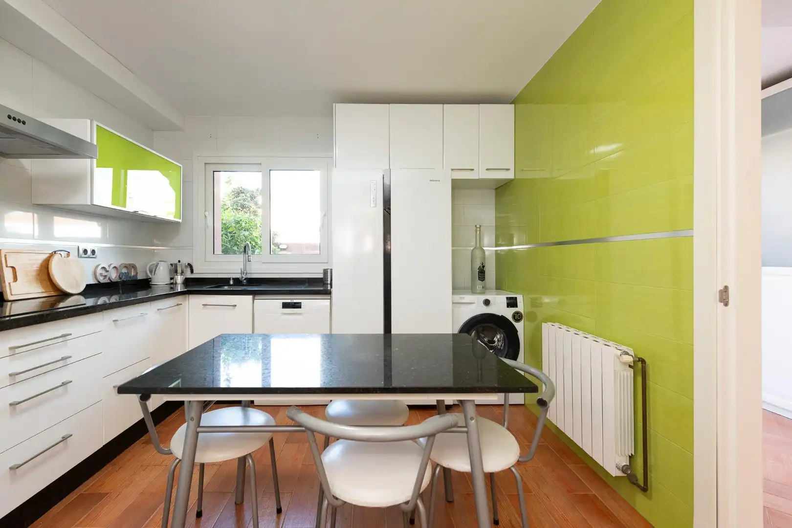 Kitchen of Detached homes for sale in Málaga  with Air Conditioner, Terrace and Community pool
