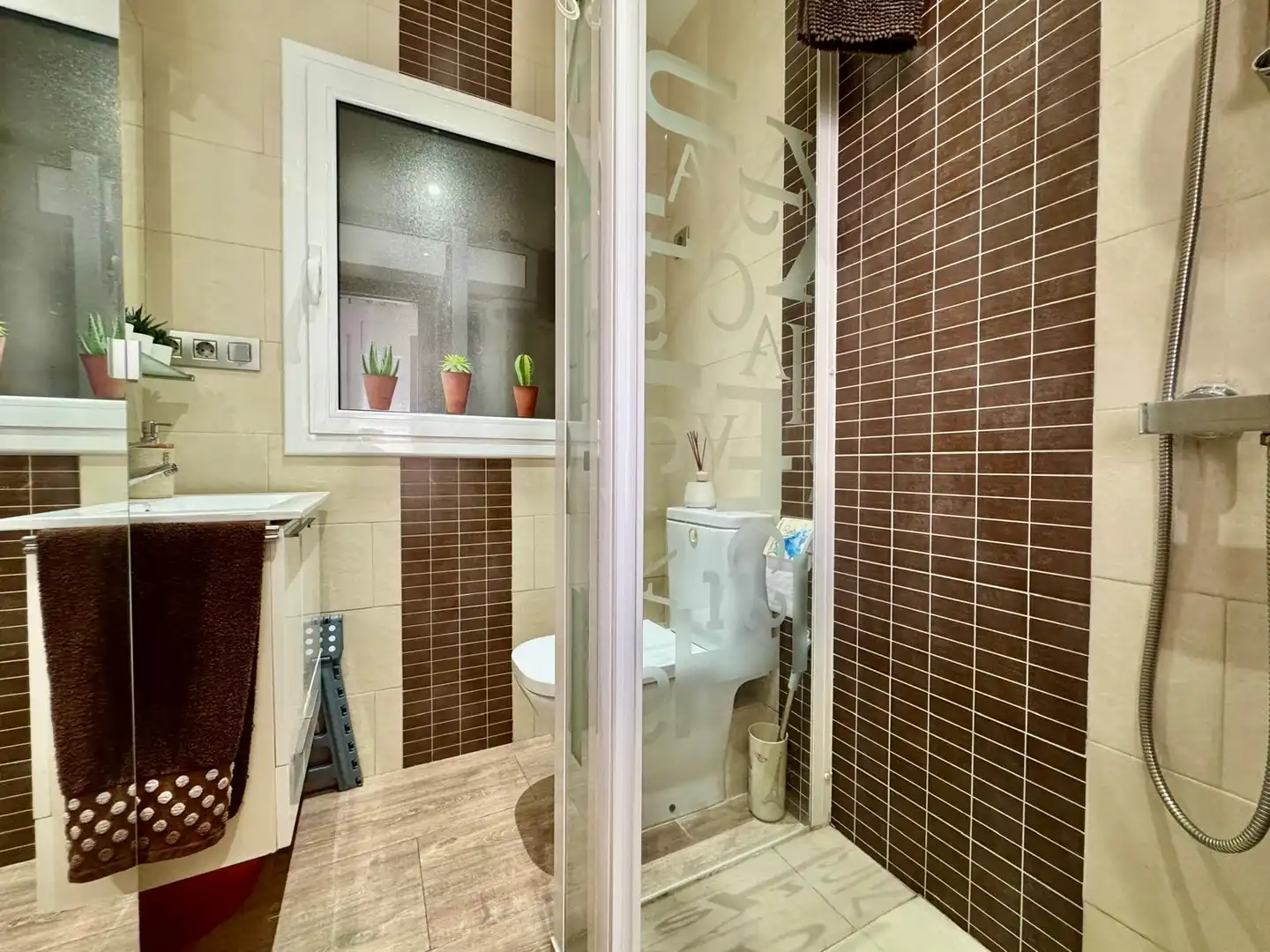 Badezimmer von Wohnung zur Miete in Palamós mit Klimaanlage, Terrasse und Möbliert