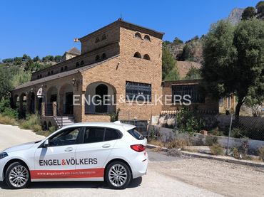 Locale commerciale in vendita a Finestrat Pueblo