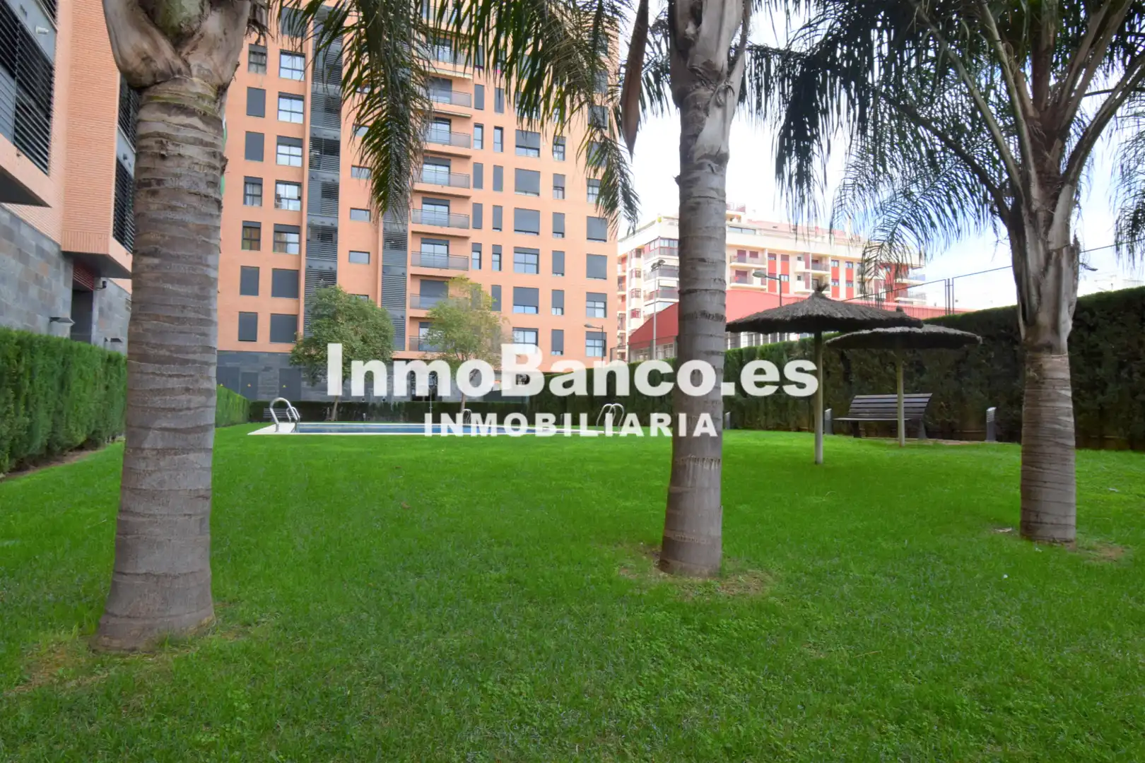 Vista exterior de Piso de alquiler en Valencia con Aire acondicionado, Calefacción y Terraza