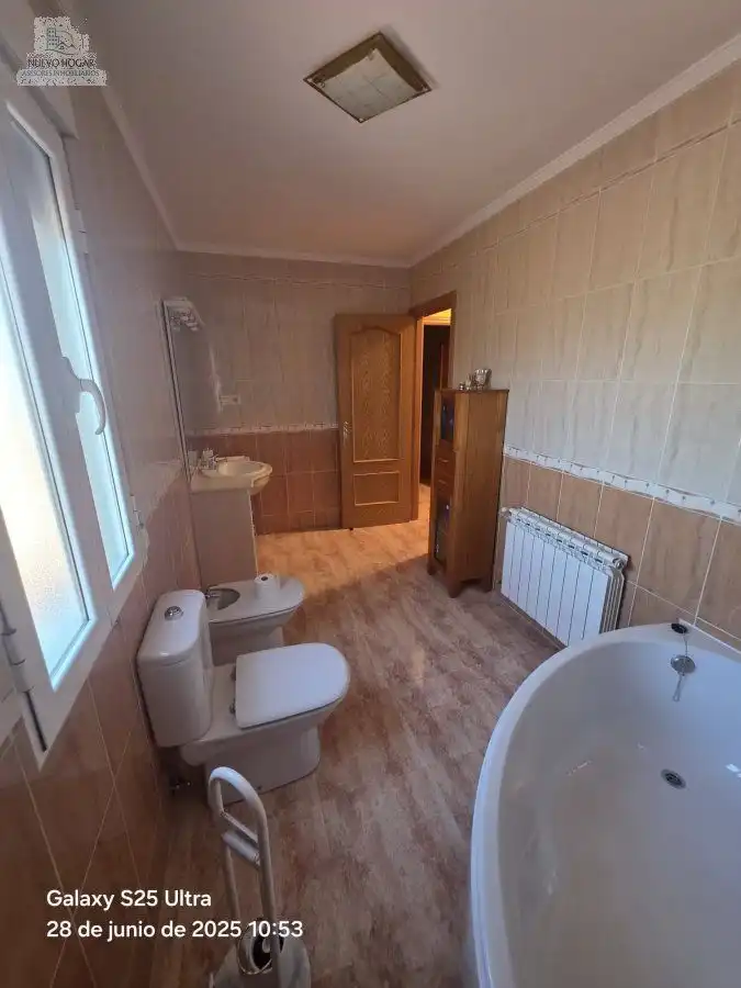 Bathroom of Houses for sale in Horcajo de Santiago  with Heating, Private garden and Storage room