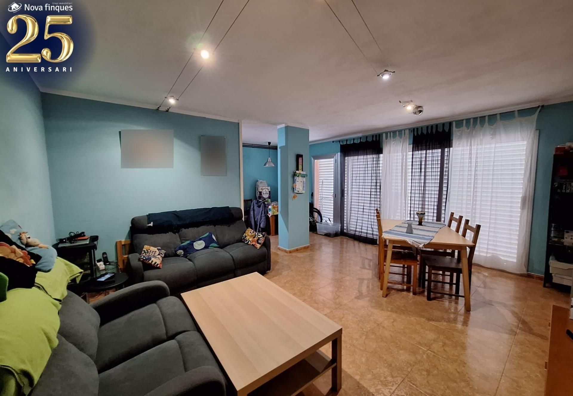 Sala d'estar de Planta baixa en venda en Sabadell amb Terrassa i Balcó