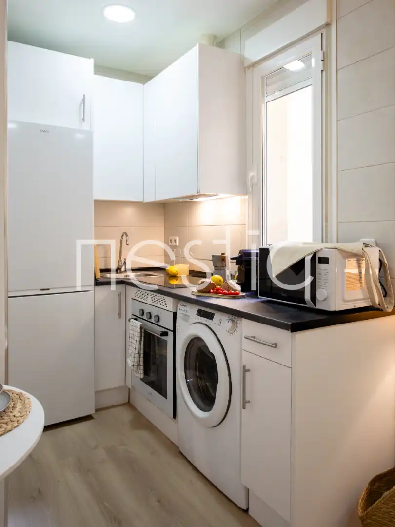 Cocina de Apartamento de alquiler en Madrid con Aire acondicionado, Calefacción y Amueblado