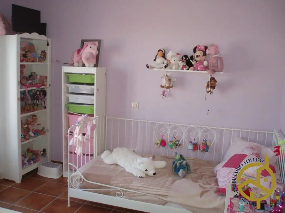 Bedroom of Houses for sale in Nambroca  with Air Conditioner, Heating and Private garden