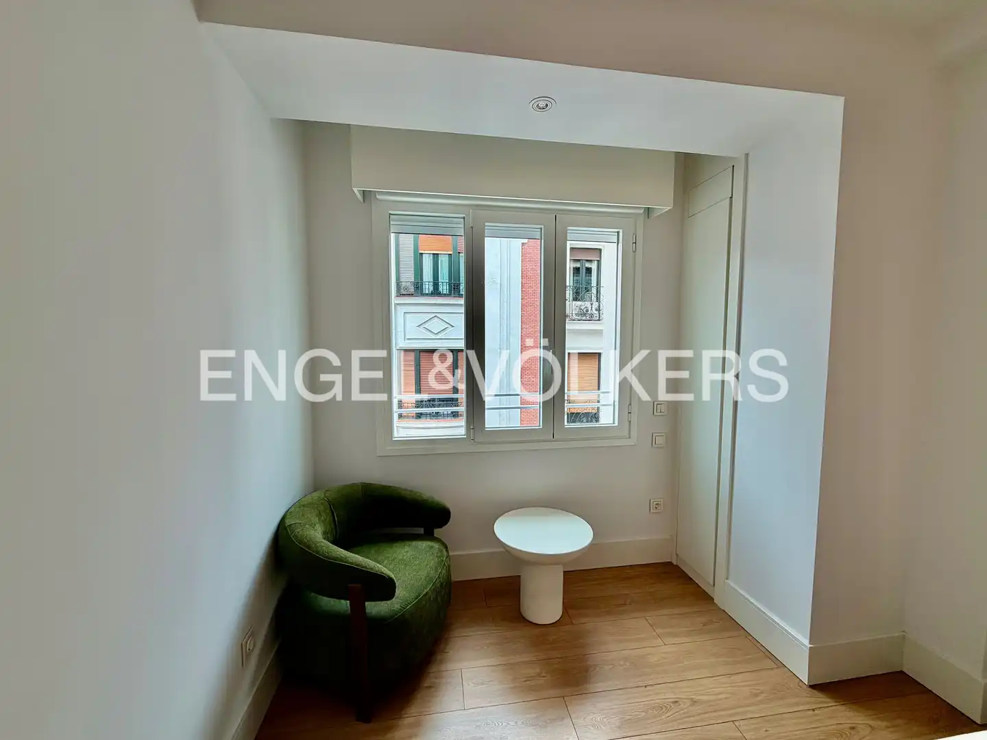Balcony of Flat for rent in Madrid  with Air Conditioner, Heating and Storage room