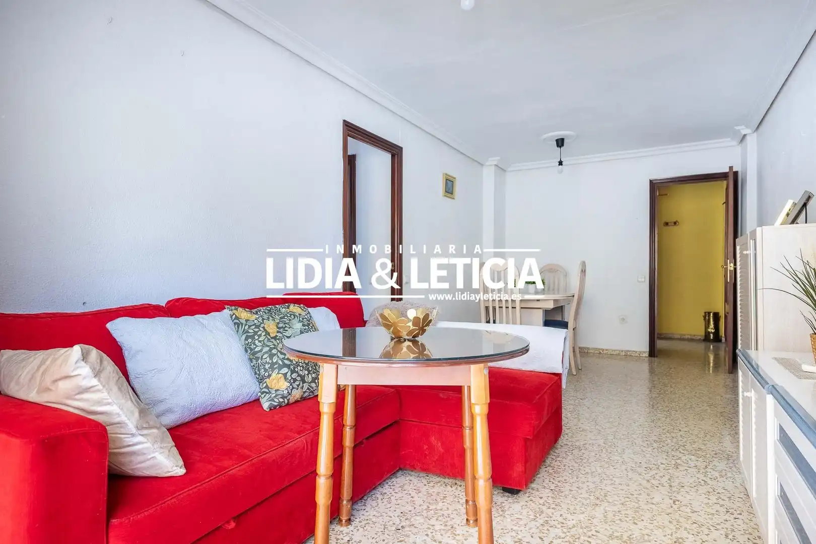 Living room of Flat for sale in Alcalá de Guadaira  with Air Conditioner, Terrace and Furnished