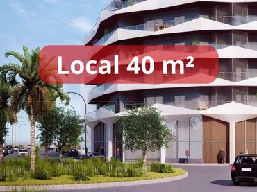 Local comercial de lloguer a Casc Urbà