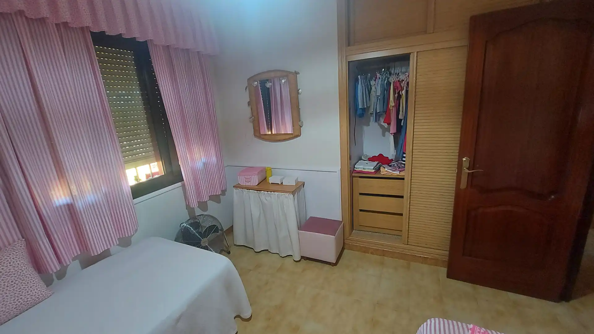 Dormitori de Casa o xalet en venda en Vélez-Málaga amb Piscina