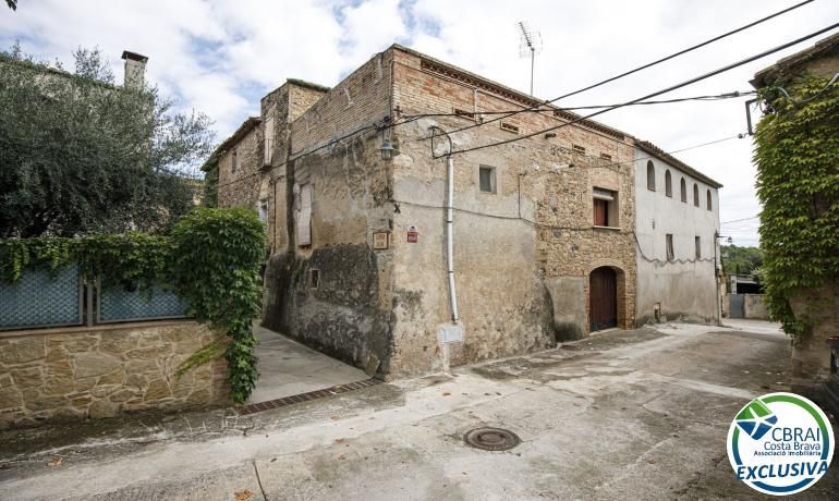 Vista exterior de Finca rústica en venda en Palau de Santa Eulàlia amb Traster i TV