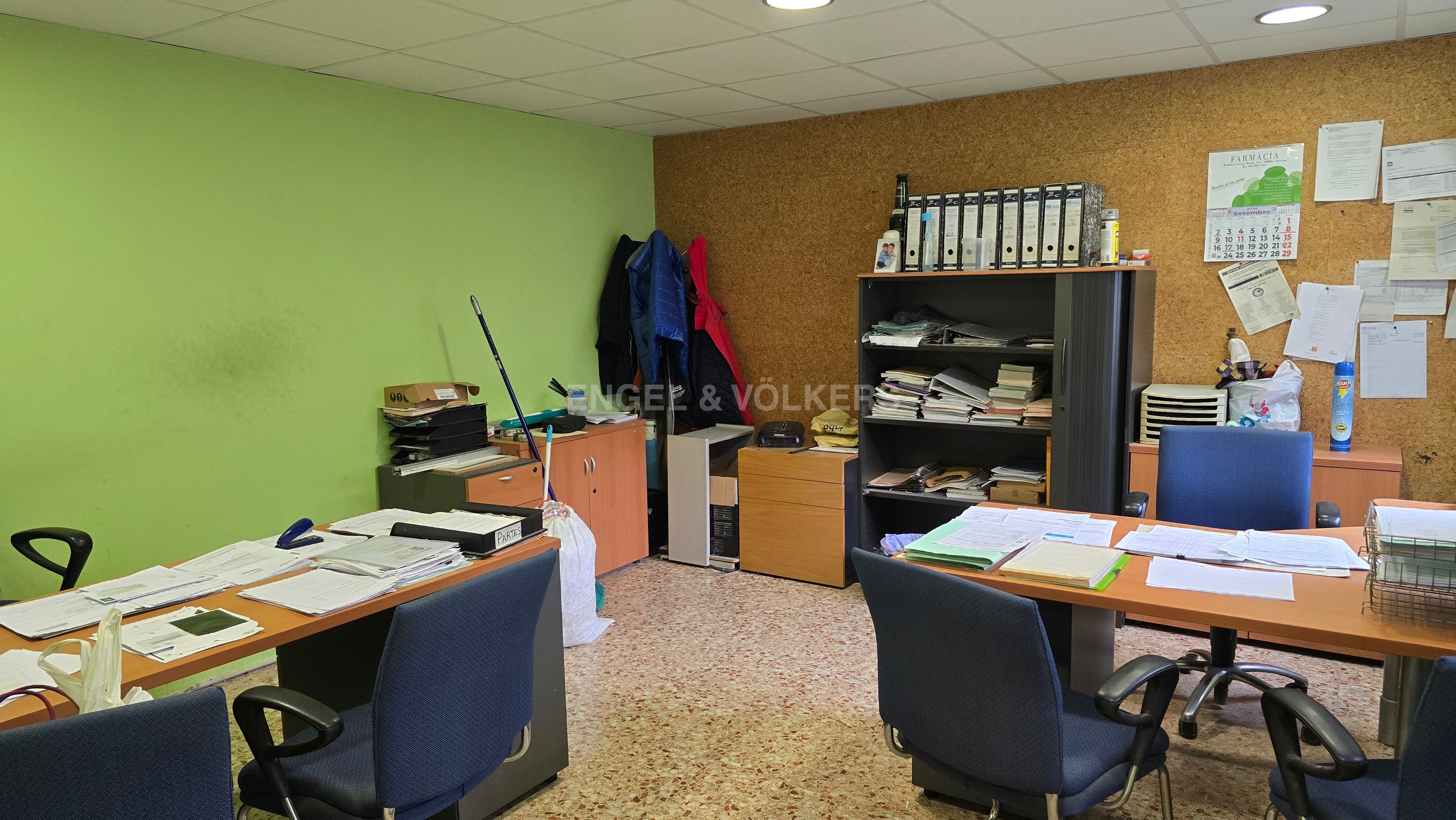 Premises for sale in  Barcelona Capital  with Air Conditioner