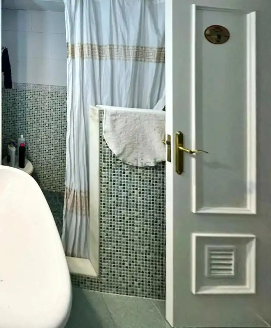 Bathroom of Flat for sale in Torremolinos  with Air Conditioner, Heating and Terrace