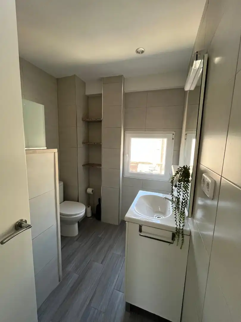 Badezimmer von Wohnung zum Verkauf in Quart de Poblet mit Klimaanlage, Heizung und Parkett