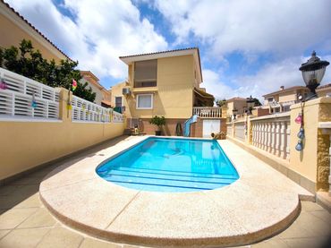 Maison avec piscine à vendre à Coloma
