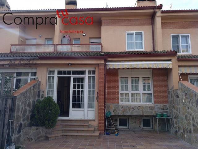 Casa adosada en Venta en La Lastrilla