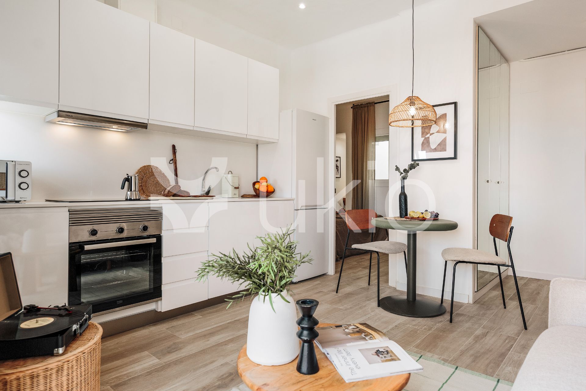 Cuina de Apartament de lloguer en  Barcelona Capital amb Aire condicionat, Calefacció i Terrassa