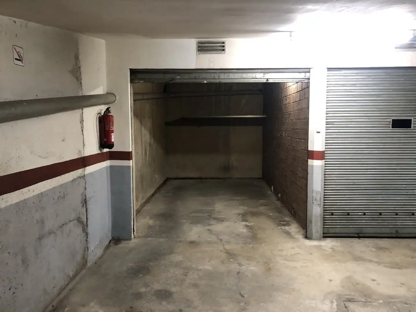 Einzelparkplatz zum Verkauf in Carrer Montserrat 1
