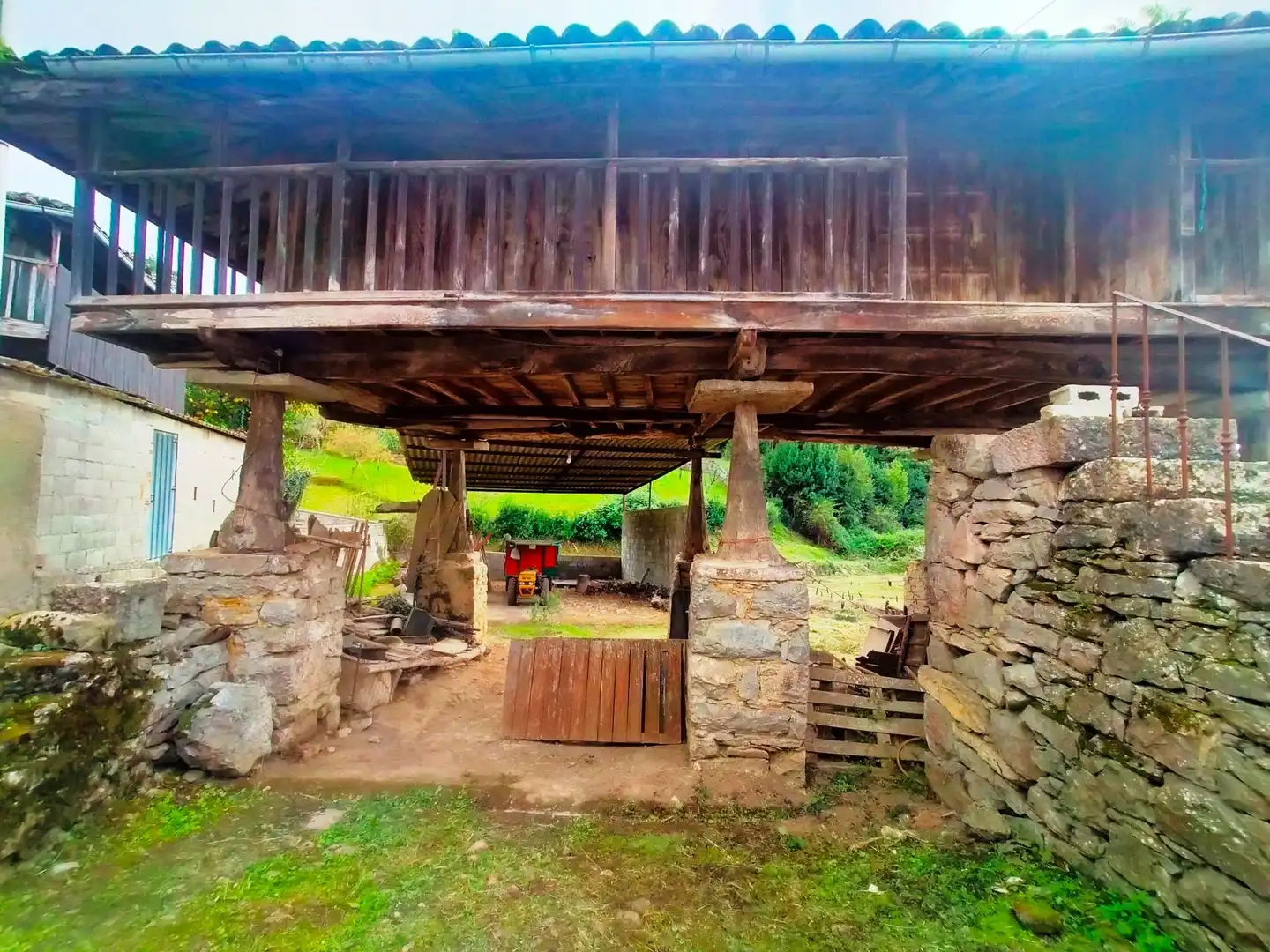 Vista exterior de Finca rústica en venta en Pravia con Calefacción, Jardín privado y Trastero