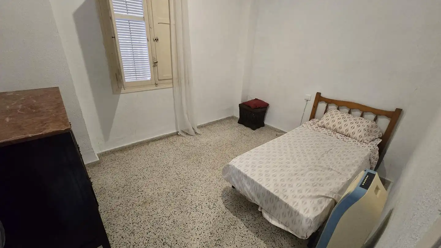 Schlafzimmer von Erdgeschoss zur Miete in Gandia