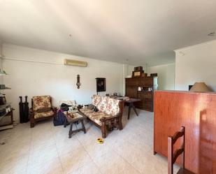 Sala d'estar de Local de lloguer en Estepona