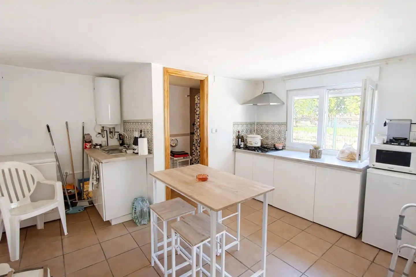 Cuina de Apartament en venda en Oliva amb Aire condicionat, Terrassa i Traster