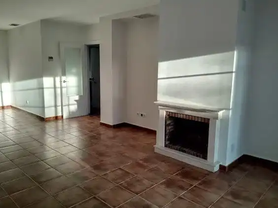 Casa o xalet en venda en Guillena amb Aire condicionat, Calefacció i Jardí privat