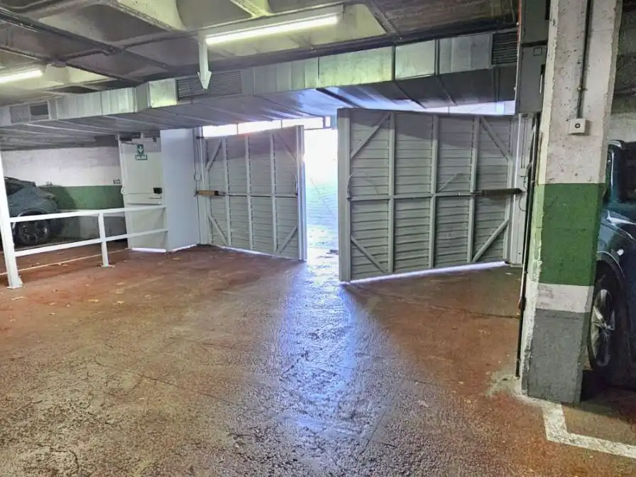 Garage for sale in Barcelona
