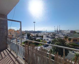 Exterior view of Flat for sale in  Almería Capital  with Terrace and Balcony