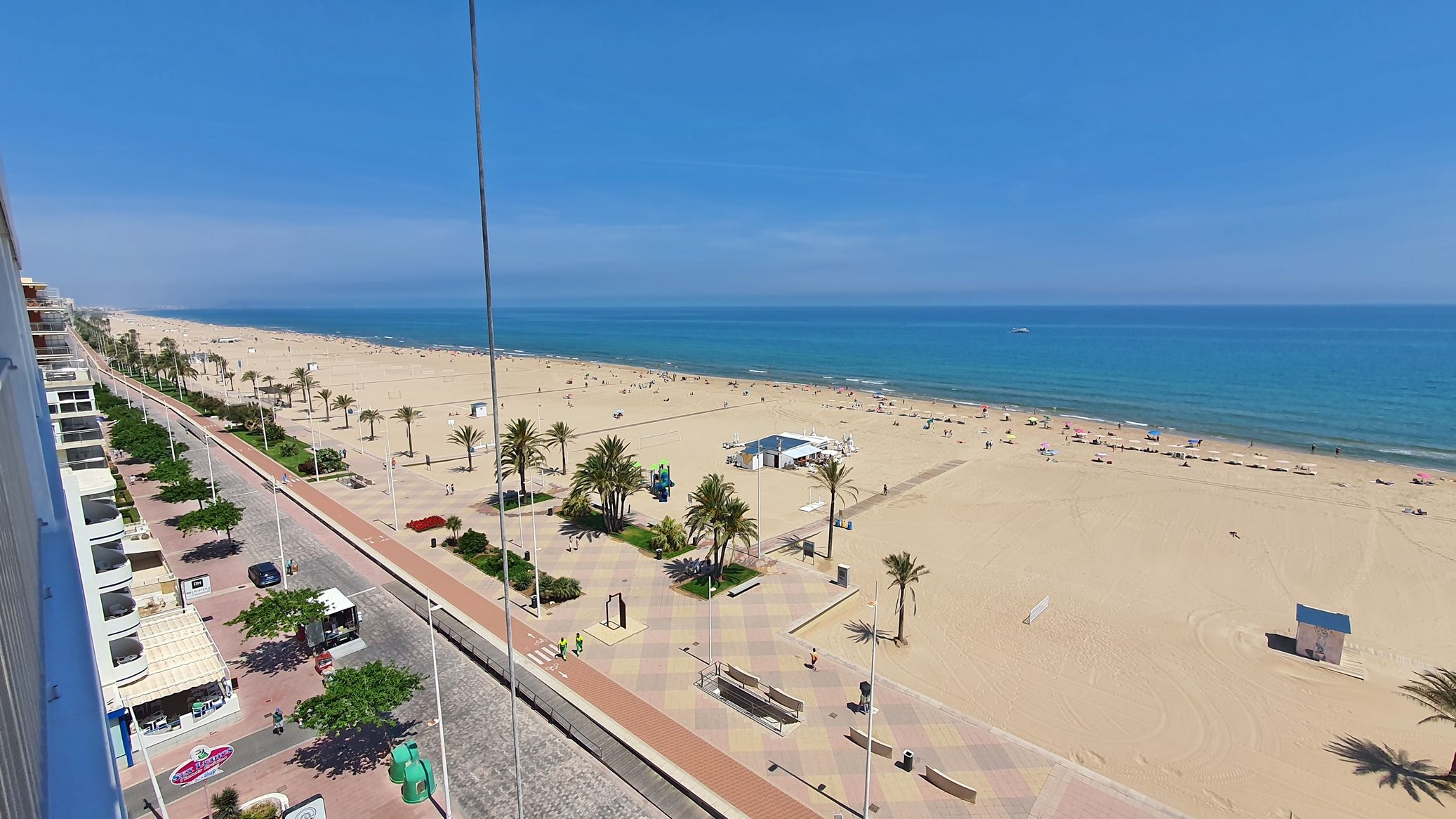Vista exterior de Apartament de lloguer en Gandia amb Terrassa, Moblat i Forn