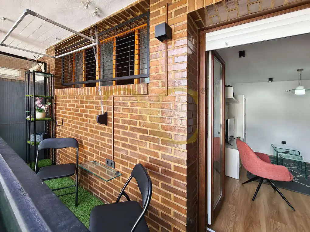 Terrasse von Wohnung zur Miete in Oviedo  mit Heizung, Terrasse und Möbliert