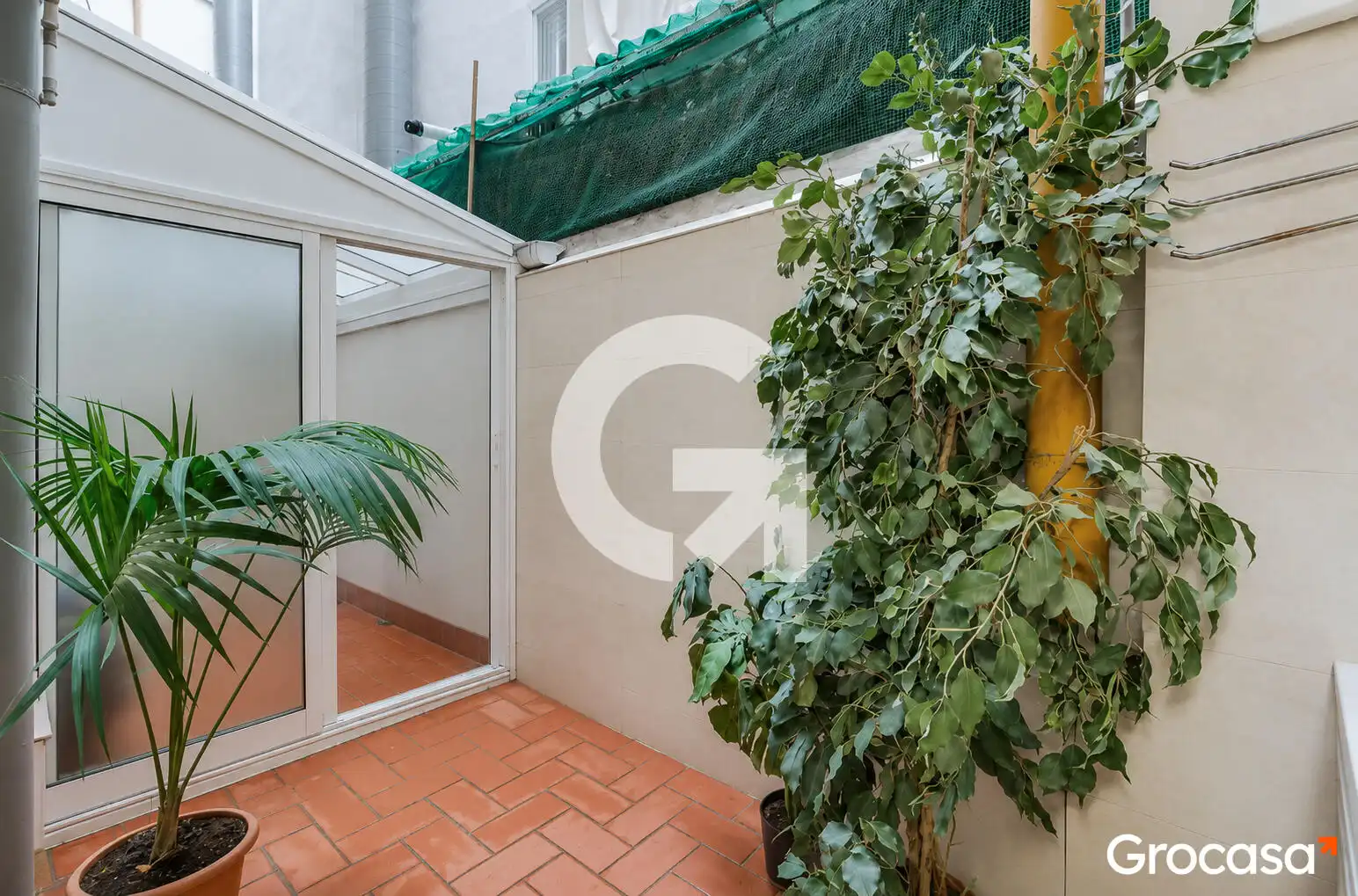 Terrassa de Pis en venda en Barcelona amb Aire condicionat, Forn i Piscina comunitària