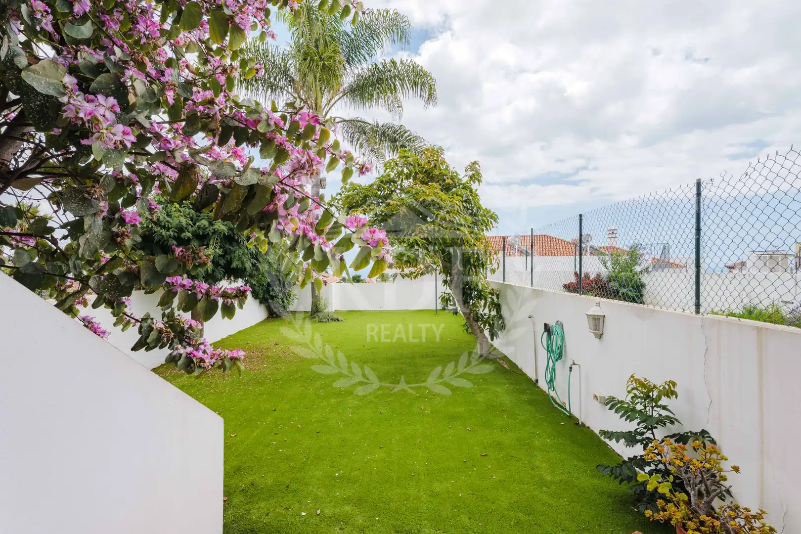 Vista exterior de Casa adosada en venda en Santa Cruz de Tenerife amb Jardí privat, Terrassa i Balcó