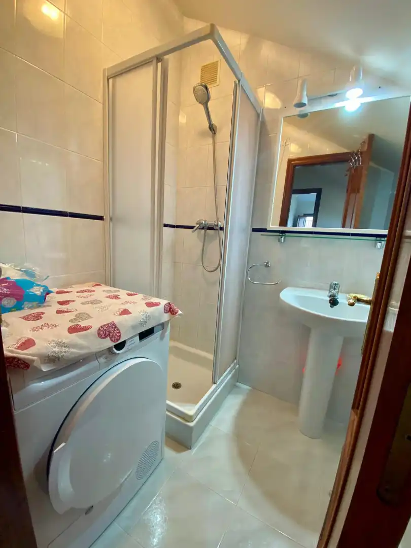 Bathroom of Flat for sale in San Vicente de la Barquera  with Heating, Parquet flooring and Furnished