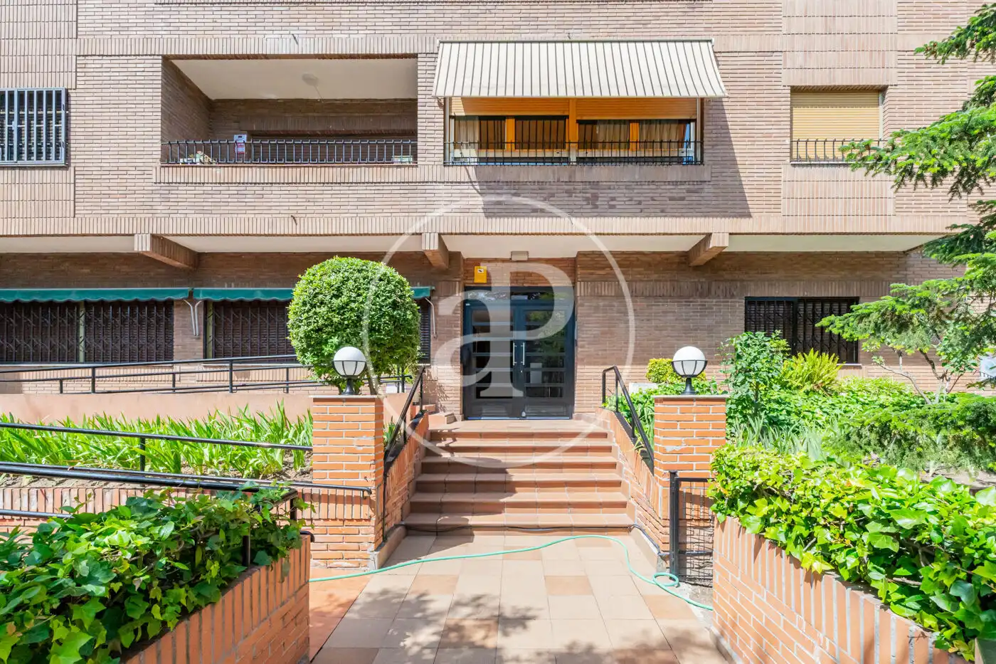 Vista exterior de Piso en venta en Madrid con Aire acondicionado, Calefacción y Balcón