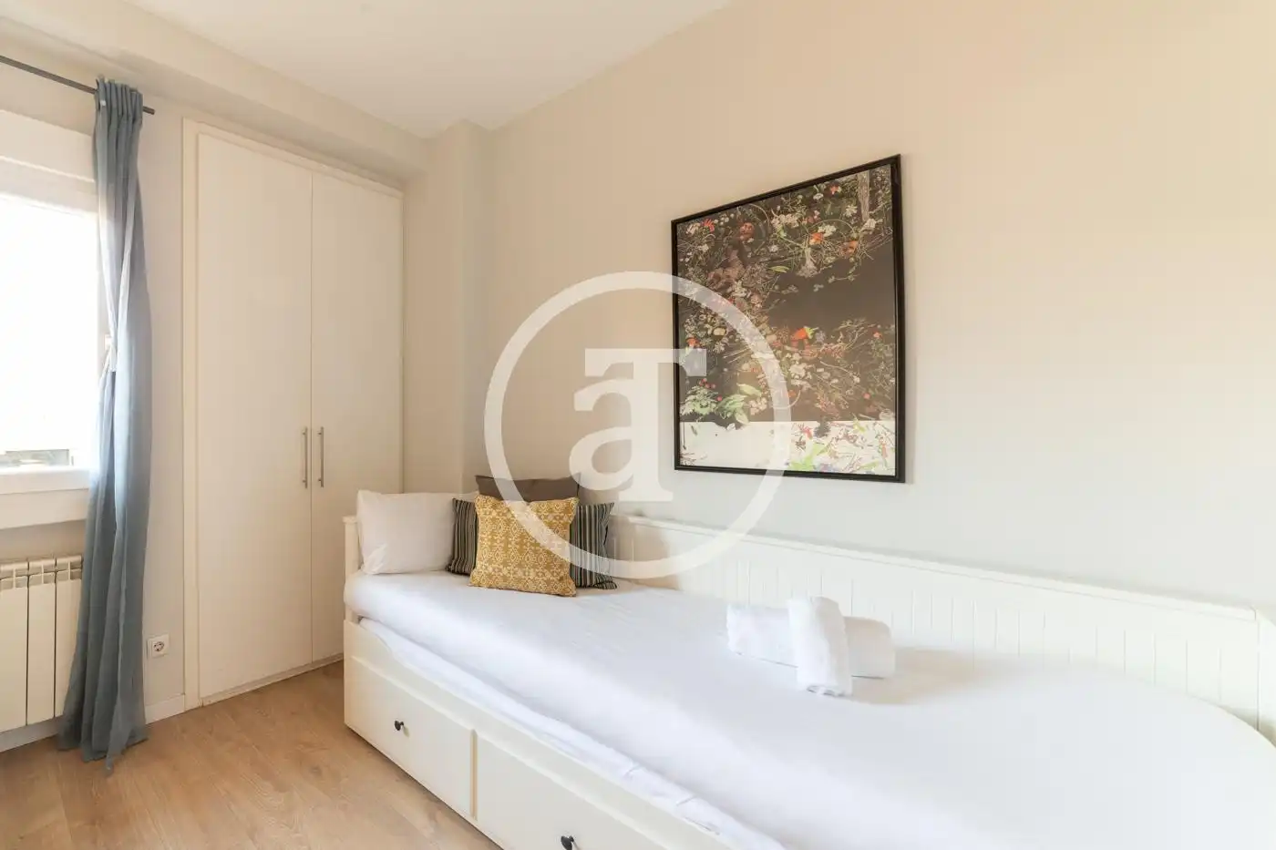 Schlafzimmer von Wohnung zur Miete in Madrid mit Klimaanlage, Möbliert und Ofen