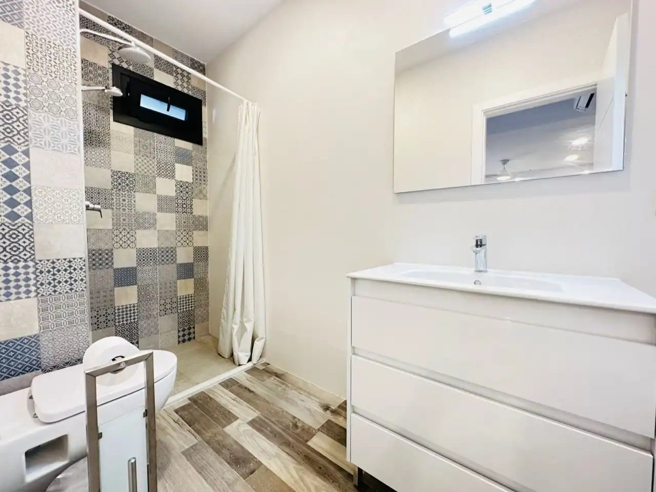 Baño de Casa o chalet en venta en Nerja con Aire acondicionado, Jardín privado y Trastero