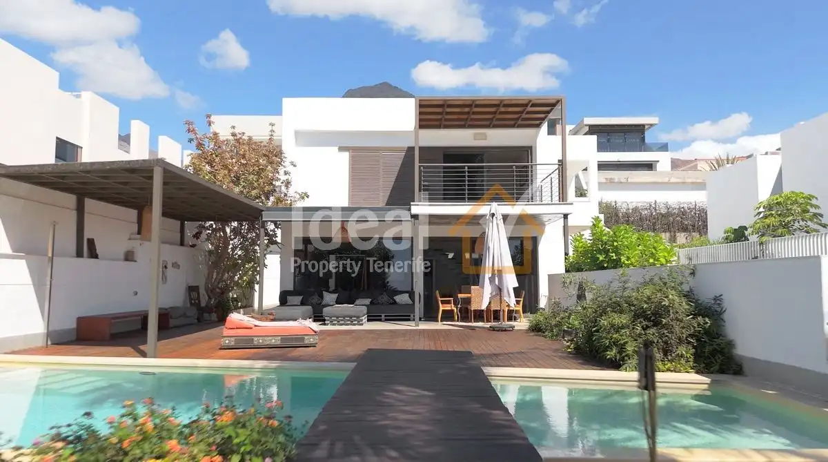 Detached house with pool for sale in Costa Adeje, imagen 2