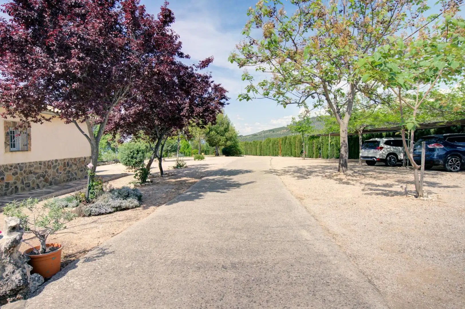 Aparcament de Casa o xalet en venda en Jaén amb Jardí privat, Terrassa i Piscina