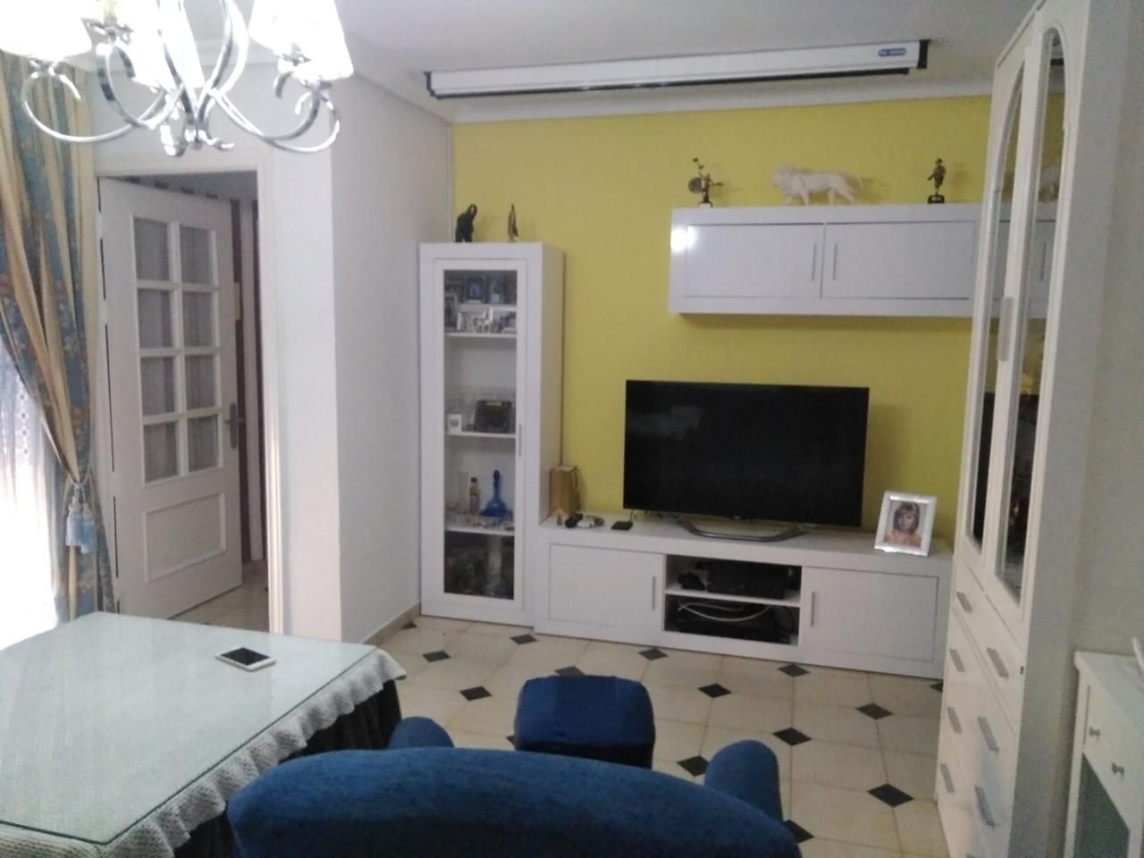 Living room of Flat to rent in  Sevilla Capital  with Air Conditioner, Terrace and Furnished