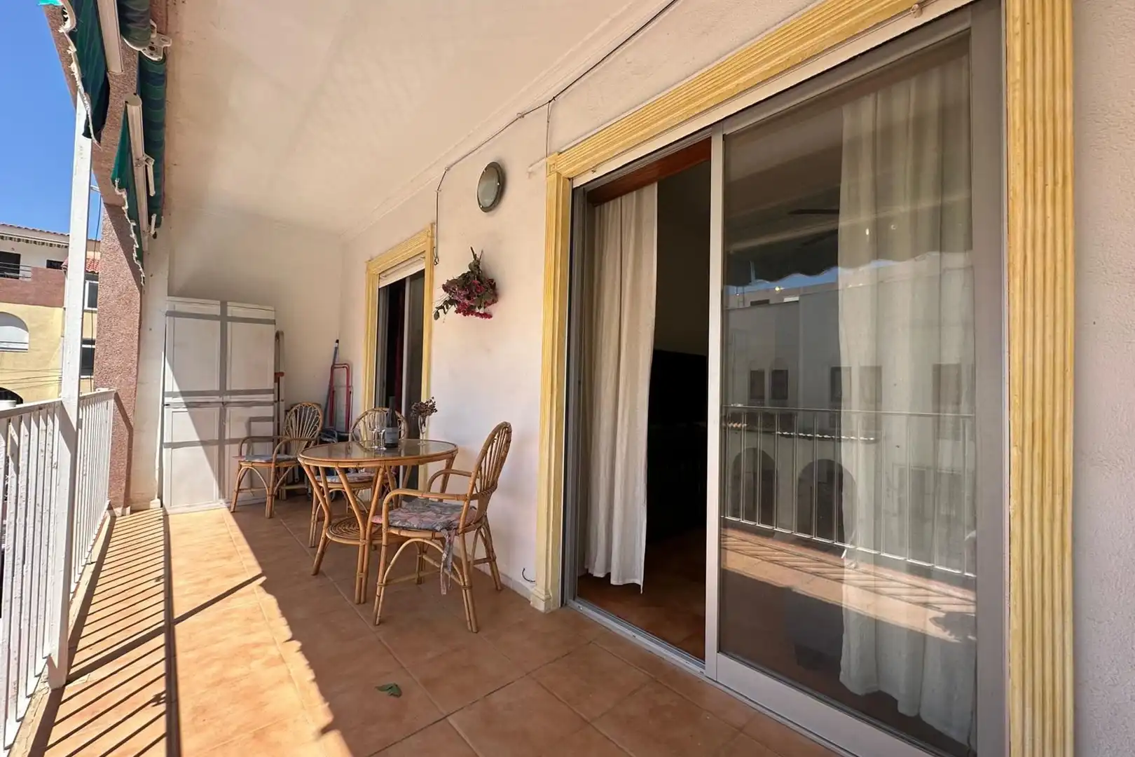 Terrasse von Wohnungen zum Verkauf in Torrevieja mit Balkon