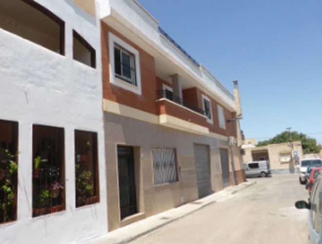 Vista exterior de Pis en venda en Níjar