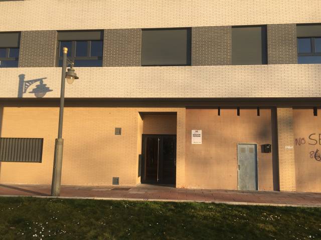 Garaje en Venta en Emilia Pardo Bazán en El Campillo - Norte