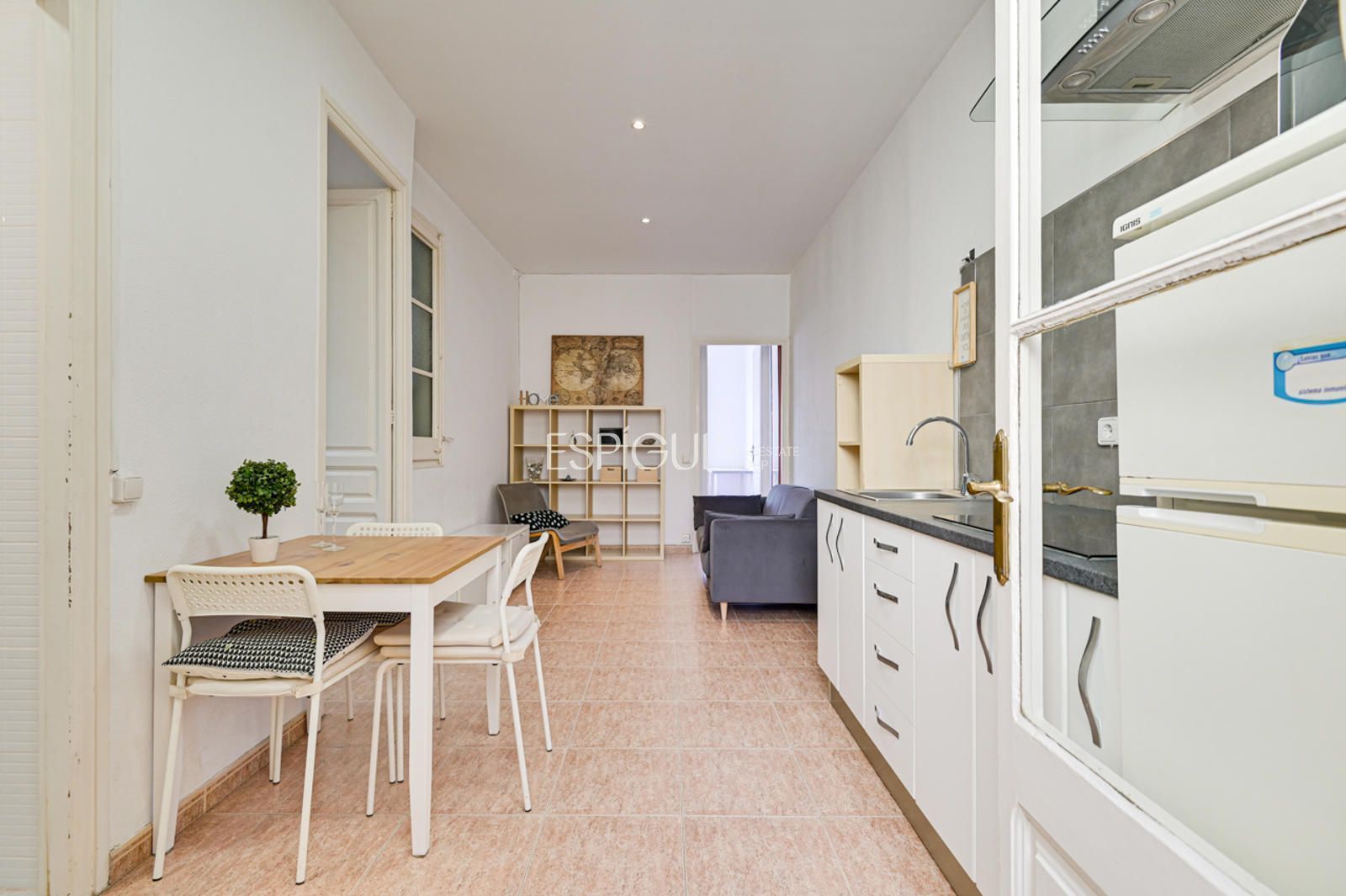 Living room of Flat for sale in  Barcelona Capital  with Heating, Parquet flooring and Terrace