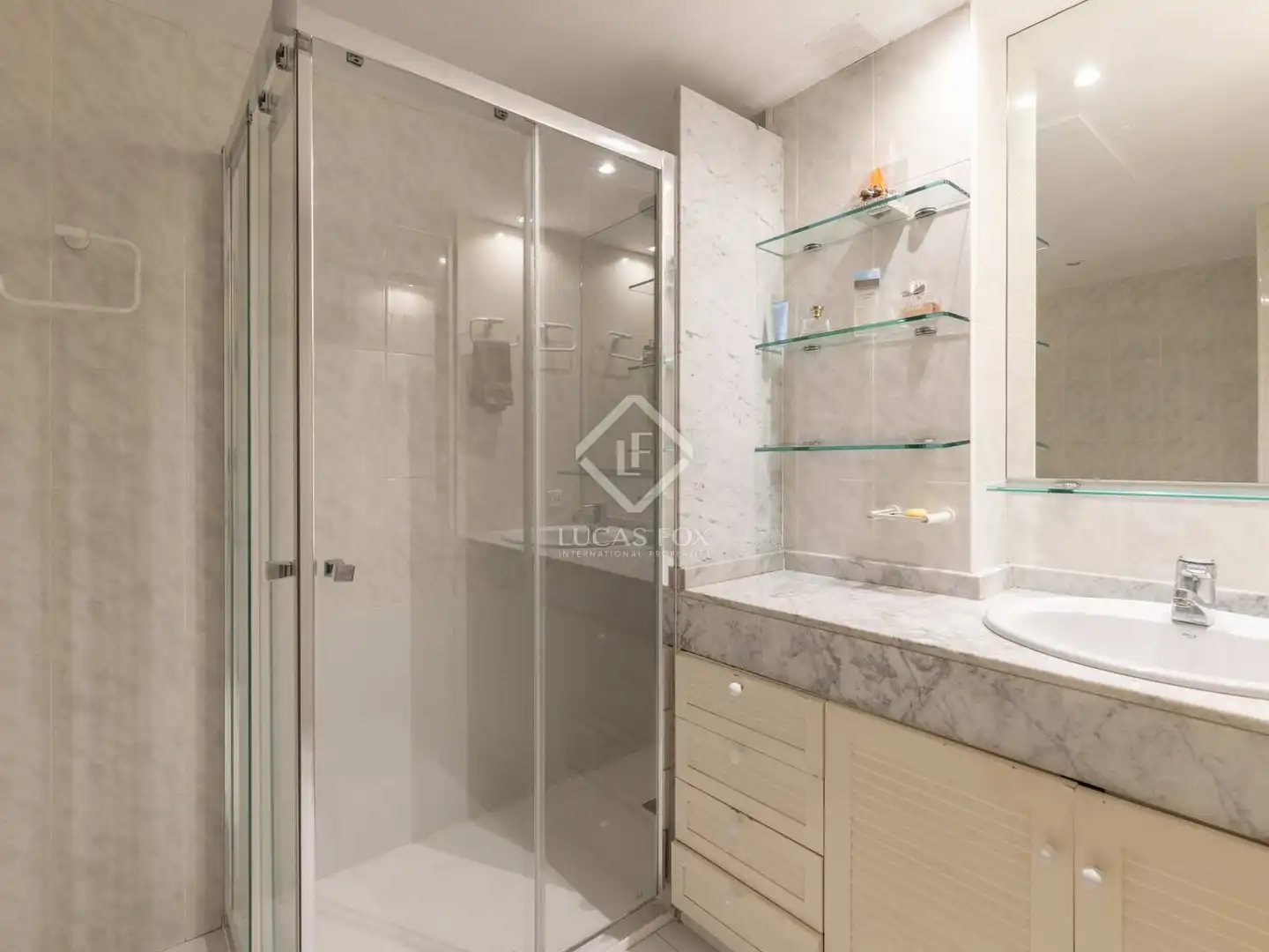 Baño de Casa o chalet en venta en Gavà con Aire acondicionado, Calefacción y Jardín privado