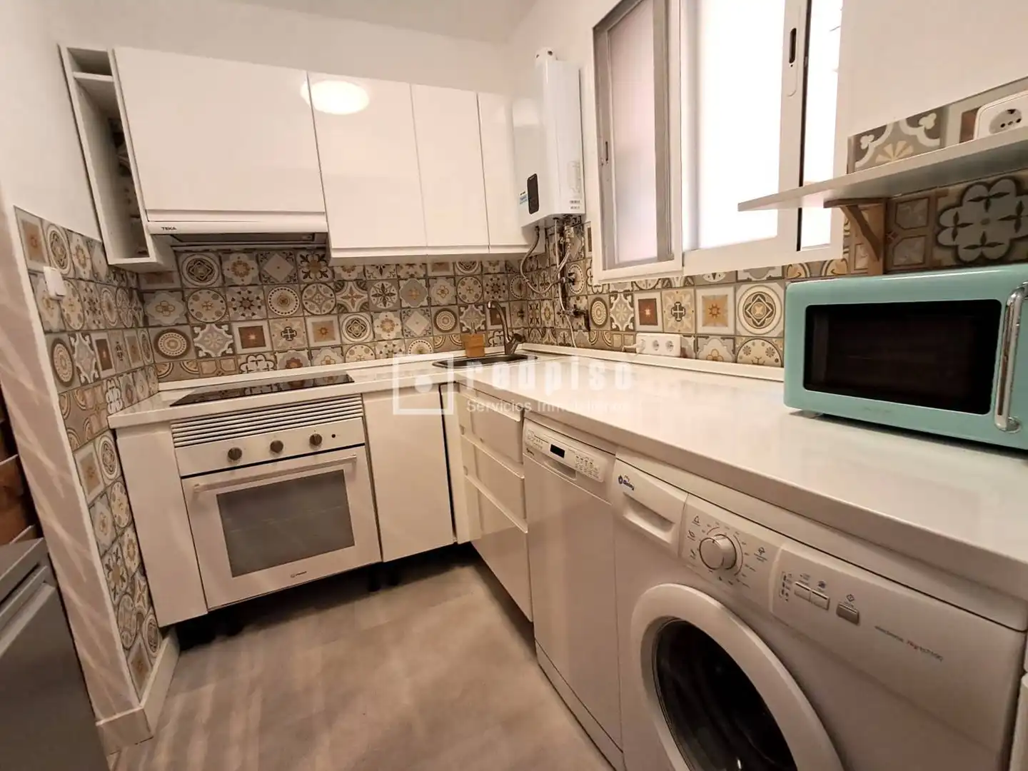 Cocina de Piso de alquiler en Madrid con Aire acondicionado, Calefacción y Amueblado