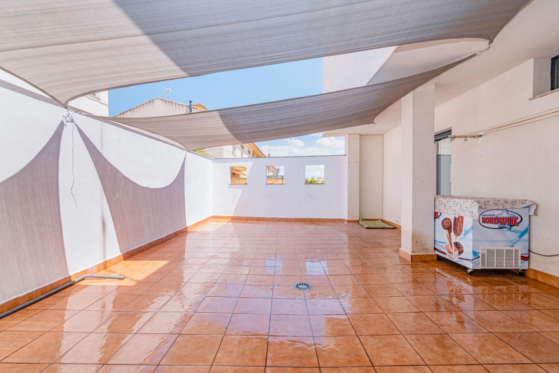 Terraza de Casa adosada en venta en Vegas del Genil con Aire acondicionado, Calefacción y Trastero