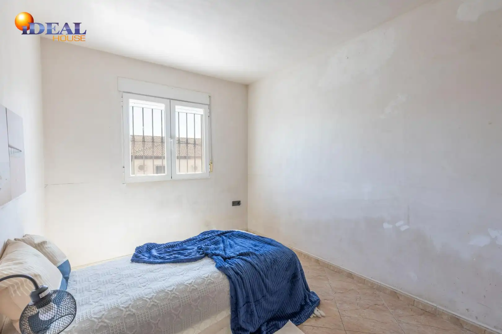 Habitación de Casa o chalet en venta en Íllora con Jardín privado