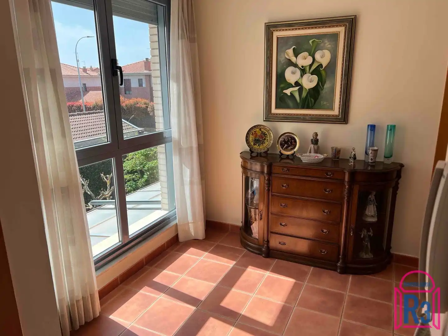Dormitori de Casa o xalet en venda en León Capital  amb Calefacció