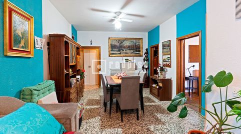 Foto 3 de Pis en venda a De Tomelloso, Almendrales, Madrid Capital