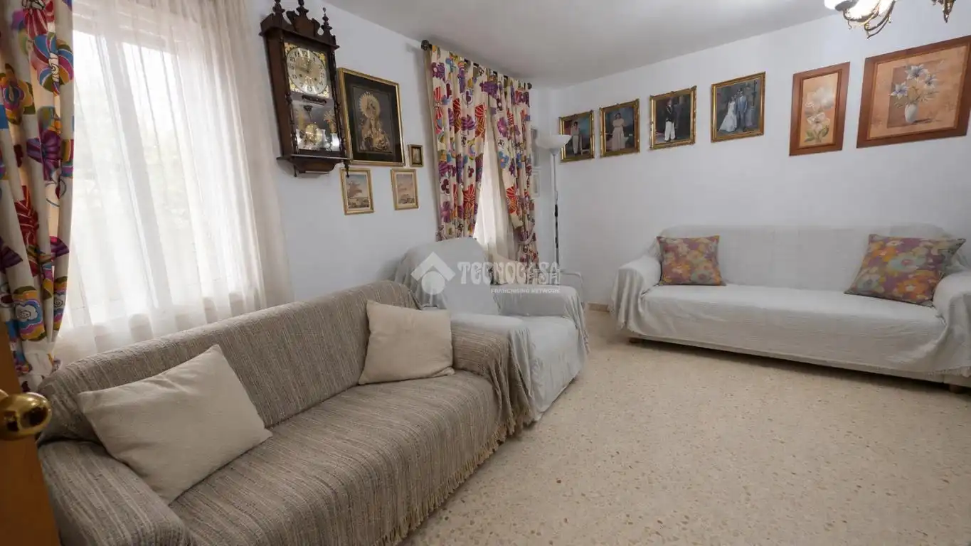Sala de estar de Casa adosada en venta en Vejer de la Frontera