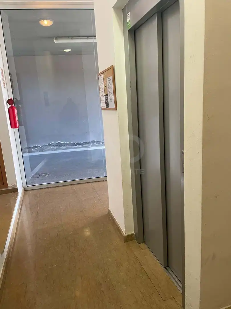 Flat for sale in Deltebre  with Air Conditioner